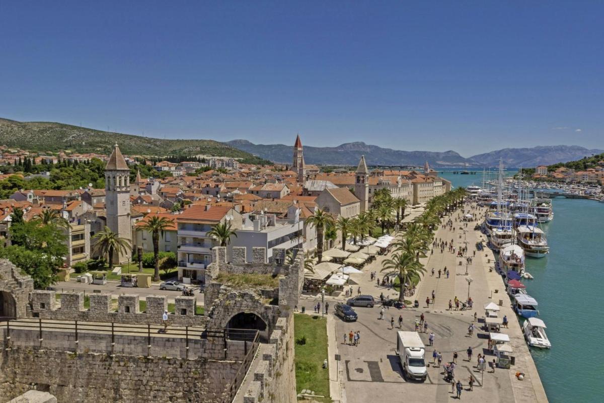 Отель Ani In Trogir * Mittel-Dalmatien Сегет Доньи Экстерьер фото